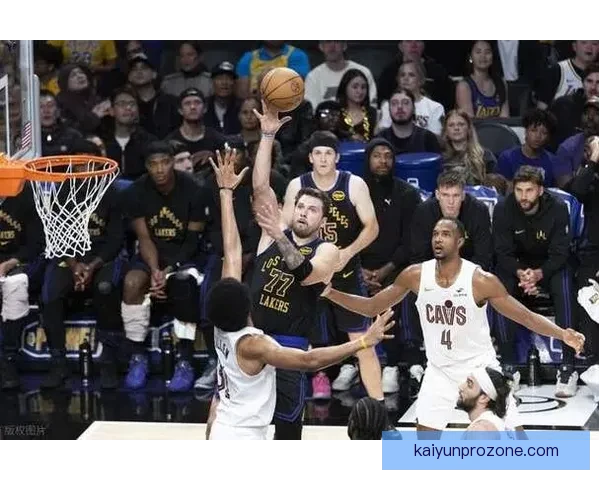 里程碑之夜弗拉格第八次三十分一数据超越东契奇杜兰特升至历史第三 里程碑之夜弗拉格第八次三十分一数据超越东契奇杜兰特升至历史第三