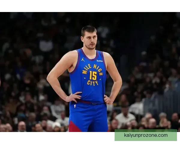 约基奇轻拍文班胸脯引热议双方回应再约对决约老师称其或改变篮球未来格局